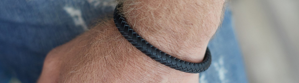 Leren armbanden